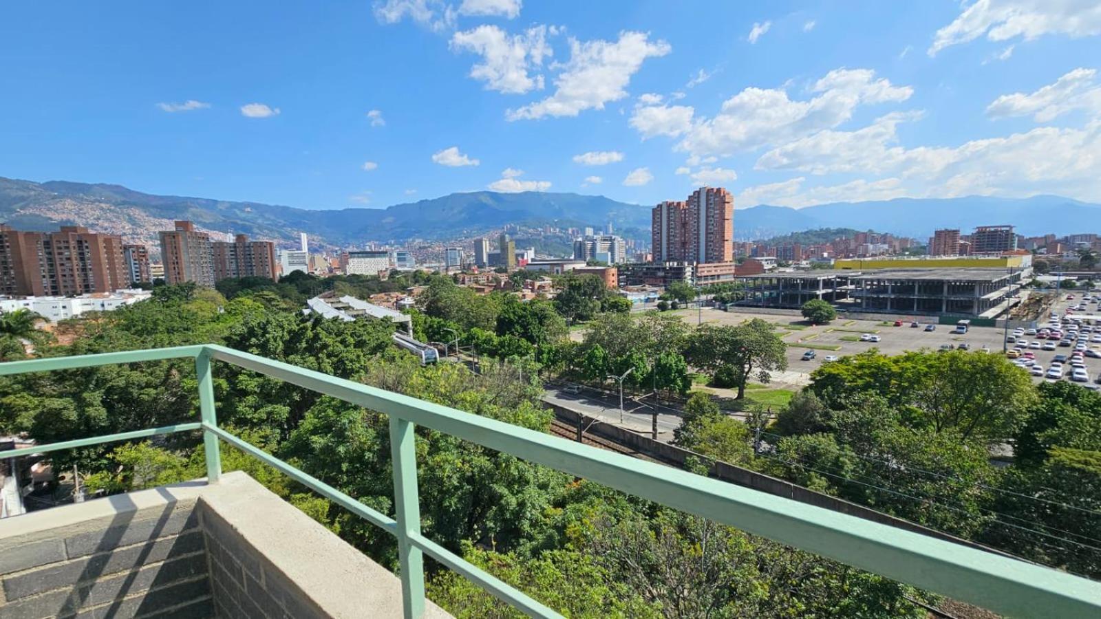 B 48 Living By B Rent Apartamento *